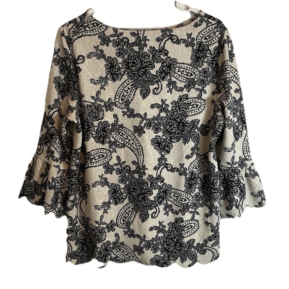 Roz & Ali Women's Floral Blouse Ruffle Sleeves Beige Black Stretch Plus Size 1X - Picture 2 of 8